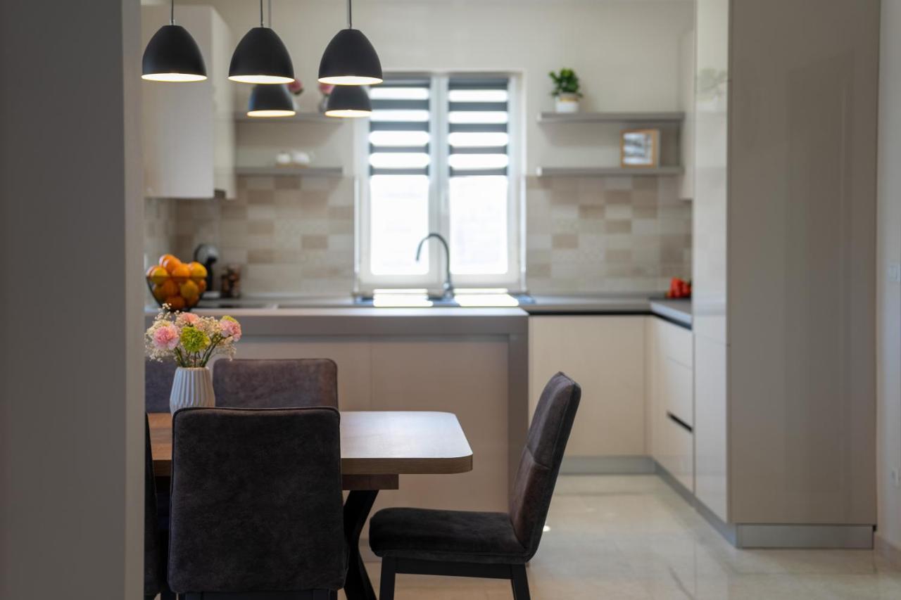Holiday House Leana Pazin Extérieur photo